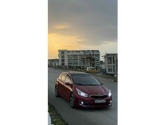 Sahibinden Kia Ceed 1.6 CRDi Concept Plus 2016 Model  204.000 km Kırmızı