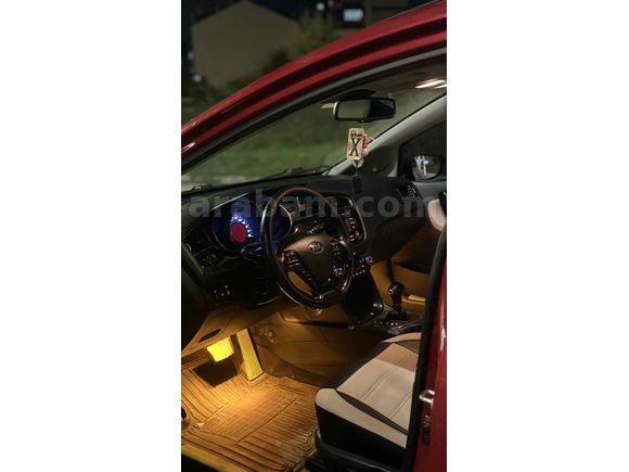 Sahibinden Kia Ceed 1.6 CRDi Concept Plus 2016 Model  204.000 km Kırmızı