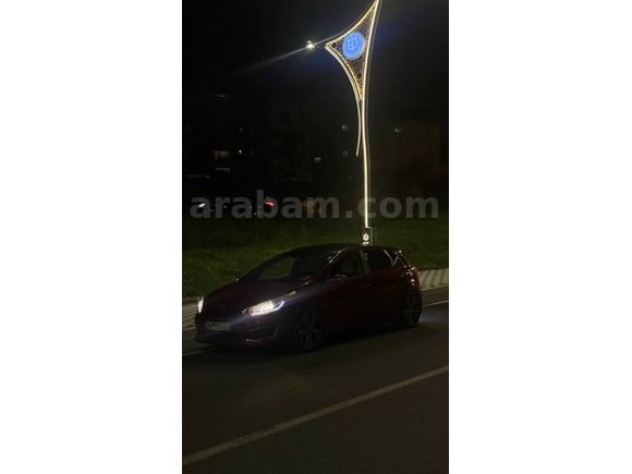 Sahibinden Kia Ceed 1.6 CRDi Concept Plus 2016 Model  204.000 km Kırmızı