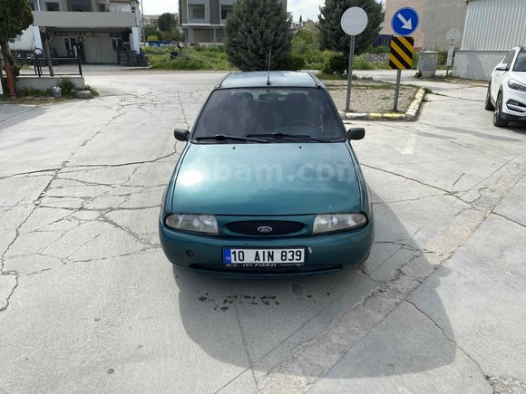 Sahibinden Ford Fiesta 1.25 Flair 1999 Model 