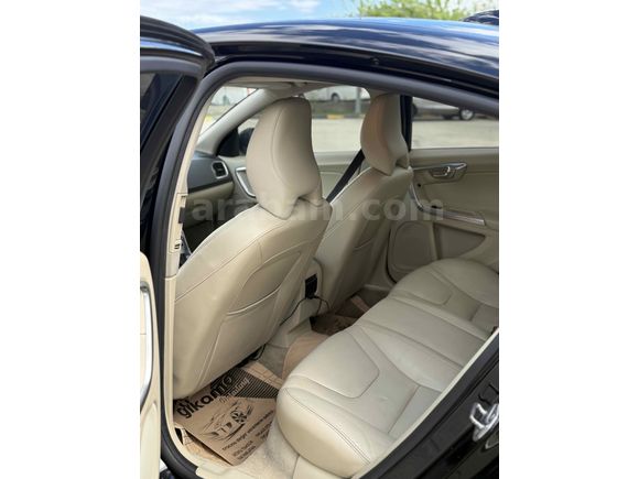 Sahibinden Volvo S60 2.0 D2 PREMIUM 2015 Model  209.010 km Siyah