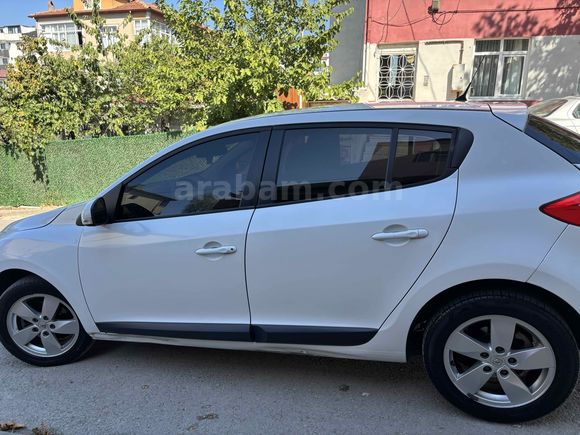 Sahibinden Renault Megane 1.5 dCi Expression 2011 Model 