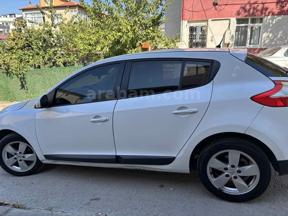 Sahibinden Renault Megane 1.5 dCi Expression 2011 Model 