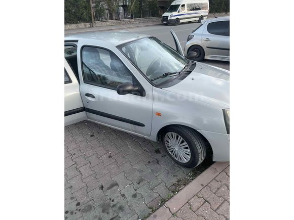Renault Clio 1.5 DCI 2004 Model   