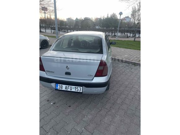 Renault Clio 1.5 DCI 2004 Model   