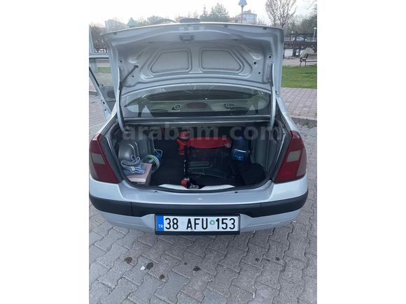 Renault Clio 1.5 DCI 2004 Model   