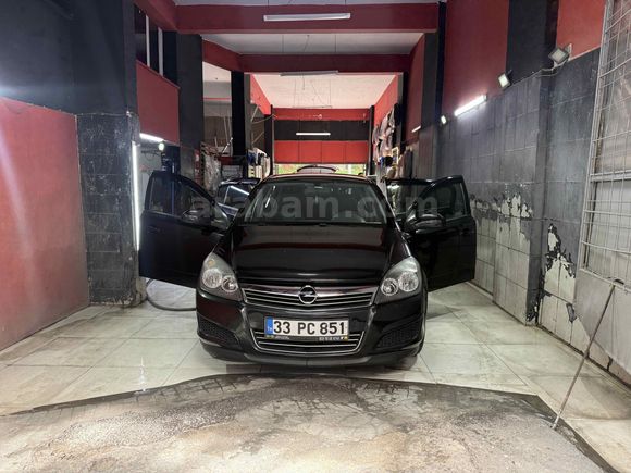 Memurdan Opel Astra 1.6 Essentia 2012 Model 