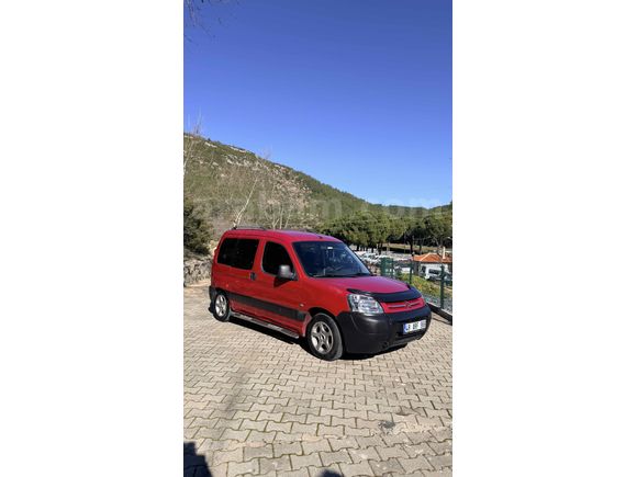EMSALSİZ BAKIMLI KLİMALI Citroen Berlingo 1.9 D 2004 Model 