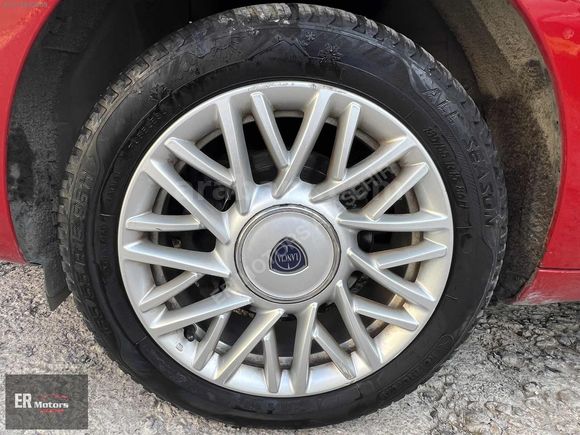 ER MOTORS'DAN 2013 MODEL LACİA YPSİLON DOLCE PAKET (EN DOLUSU )