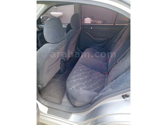 Sahibinden Honda Civic 1.6i VTEC LS 2004 Model