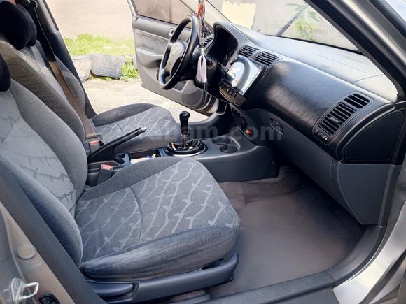 Sahibinden Honda Civic 1.6i VTEC LS 2004 Model