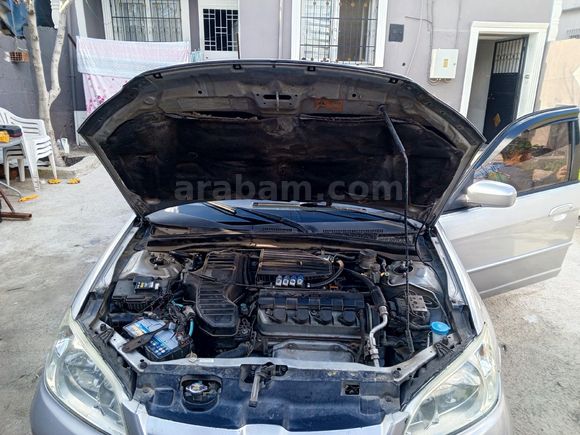 Sahibinden Honda Civic 1.6i VTEC LS 2004 Model