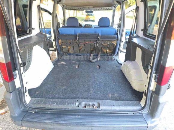 Galeriden Fiat Doblo Combi 1.9 JTD Active 2005 Model Antalya