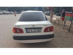 Sahibinden Toyota Corolla 1.3 ECO 2000 Model  245.000 km Beyaz