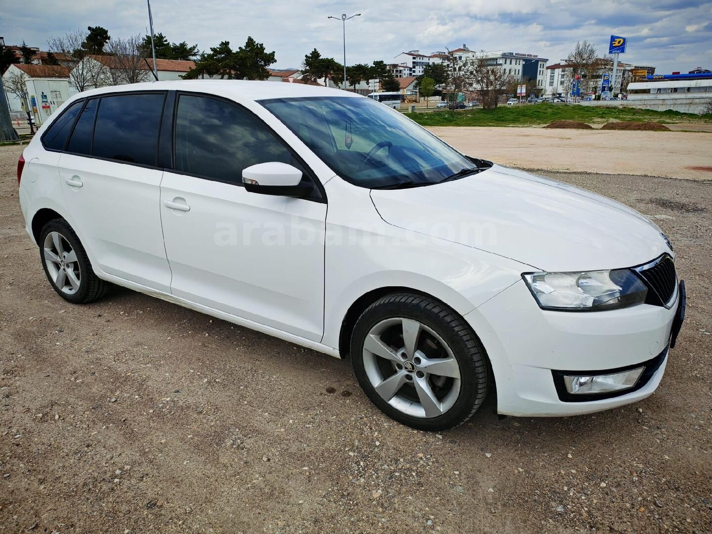Sahibinden Skoda Rapid 1.2 TSI Spaceback Style 2016 Model 149.000 km Beyaz 2