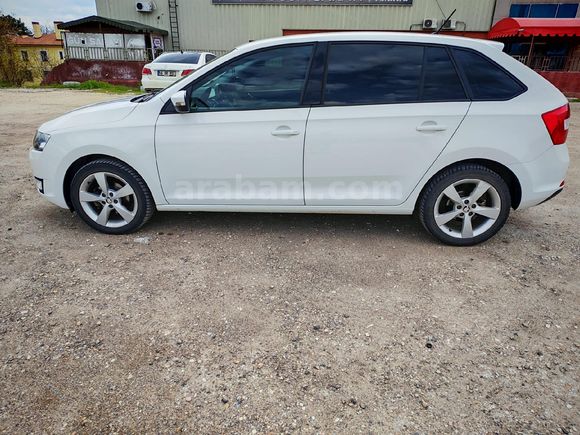 Sahibinden Skoda Rapid 1.2 TSI Spaceback Style 2016 Model  143.000 km Beyaz