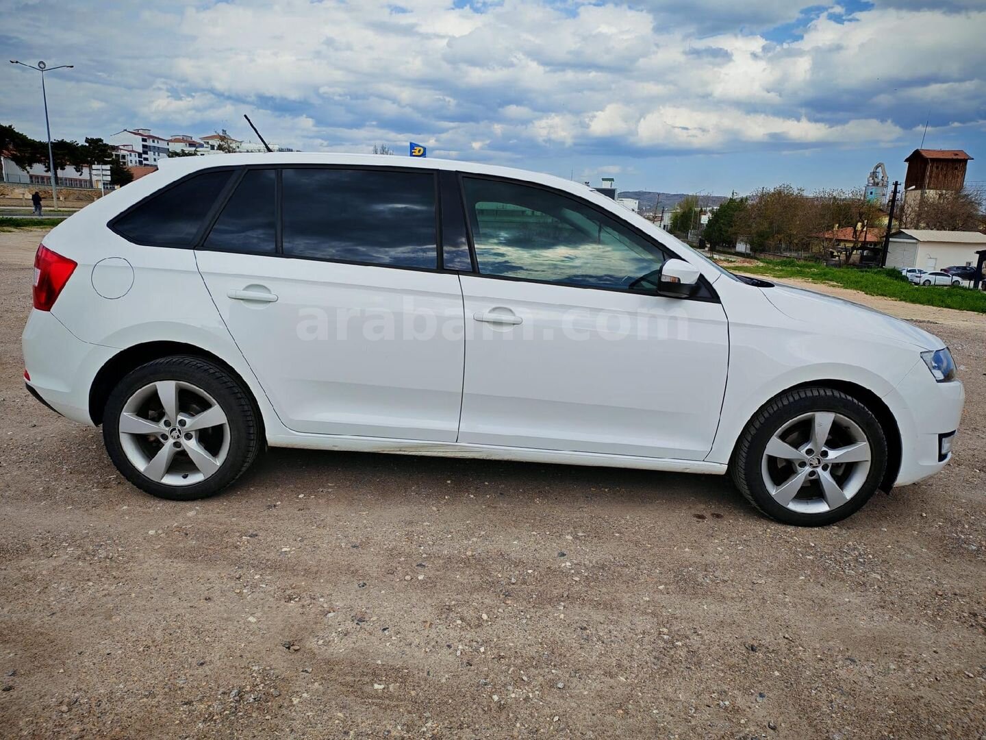 Sahibinden Skoda Rapid 1.2 TSI Spaceback Style 2016 Model 149.000 km Beyaz 6