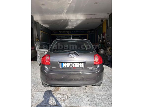 Sahibinden Toyota Auris 1.4 D-4D Class 2007 Model 