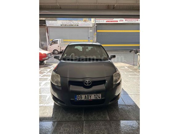 Sahibinden Toyota Auris 1.4 D-4D Class 2007 Model 