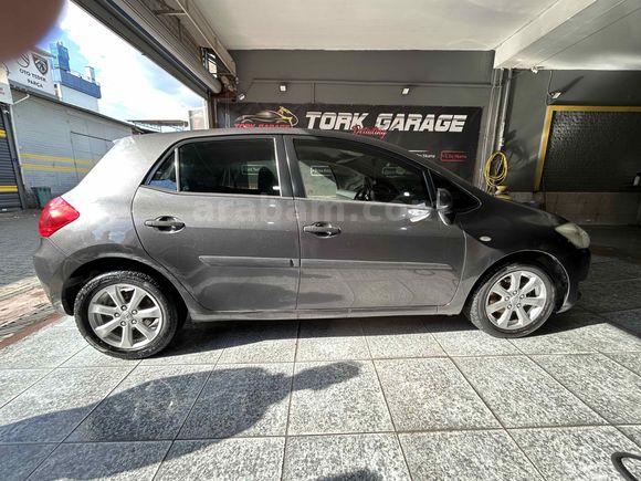 Sahibinden Toyota Auris 1.4 D-4D Class 2007 Model 