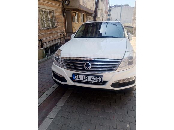 Sahibinden Ssangyong Rexton 2.0 e-XDI W 4x4 Platinum 2014 Model  249.000 km Beyaz