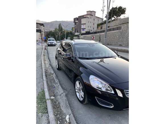 Memurdan servis bakımlı aile aracı