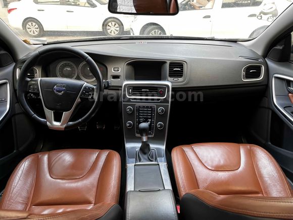 Memurdan servis bakımlı aile aracı