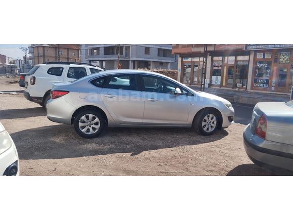 Sahibinden Opel Astra 1.6 Edition 2018 Model  76.000 km Gri
