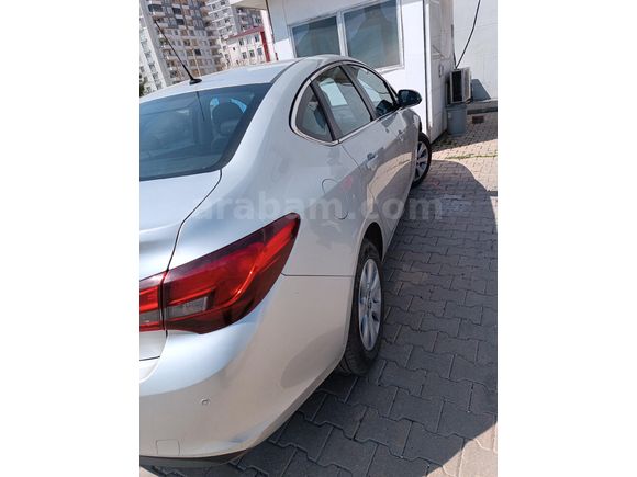 Sahibinden Opel Astra 1.6 Edition 2018 Model  76.000 km Gri