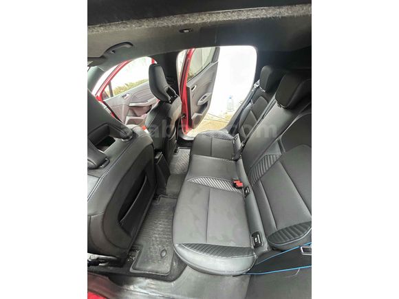 Sahibinden Renault Clio 1.0 TCe Techno Esprit Alpine 2023 Model 