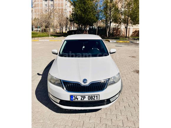 Sahibinden Skoda Rapid 1.6 TDI Elegance 2013 Model  236.000 km Beyaz