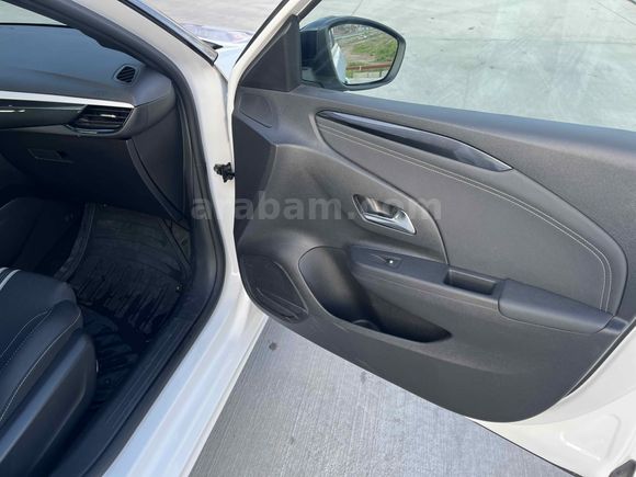 Galeriden Opel Corsa 1.2 T GS 2023 Model Uşak