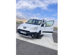 Sahibinden Peugeot Partner 1.6 HDI Adventure 2011 Model 