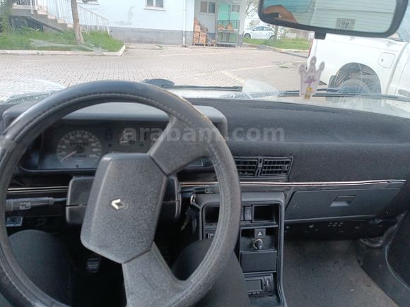 Sahibinden Renault R 9 1.4 Broadway RN 1999 Model 