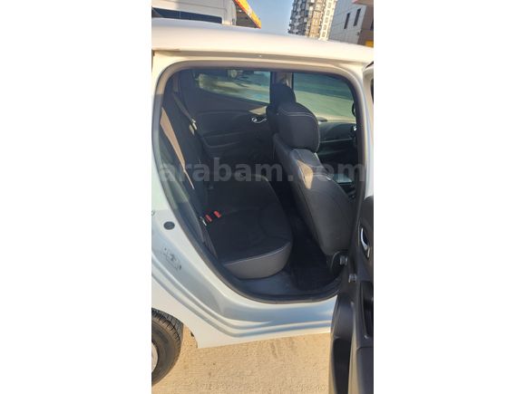 Sahibinden Renault Clio 1.5 dCi Joy 2017 Model  89.000 km Beyaz
