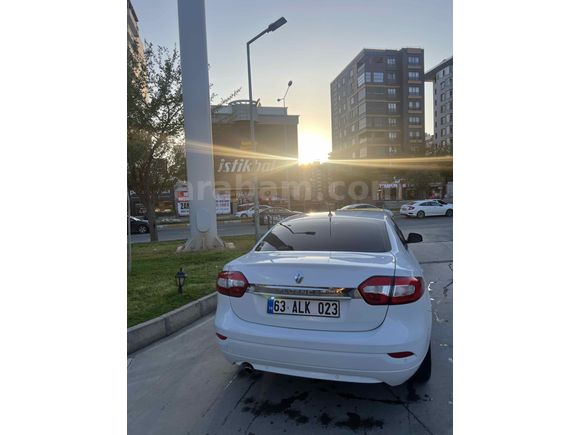 Sahibinden Renault Fluence 1.5 dCi Touch Plus 2016 Model  
Beyaz