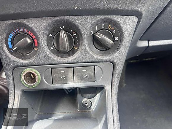 110BİN PEŞİN KALAN KREDİ 2012 MDL FORD CONNECT K210S 90PS STNDRT