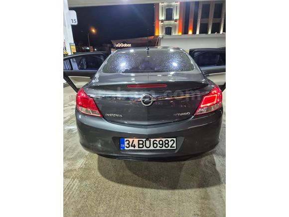 Sahibinden Opel Insignia 2.0 CDTI Sport 2011 Model
