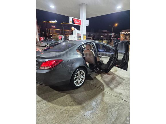 Sahibinden Opel Insignia 2.0 CDTI Sport 2011 Model