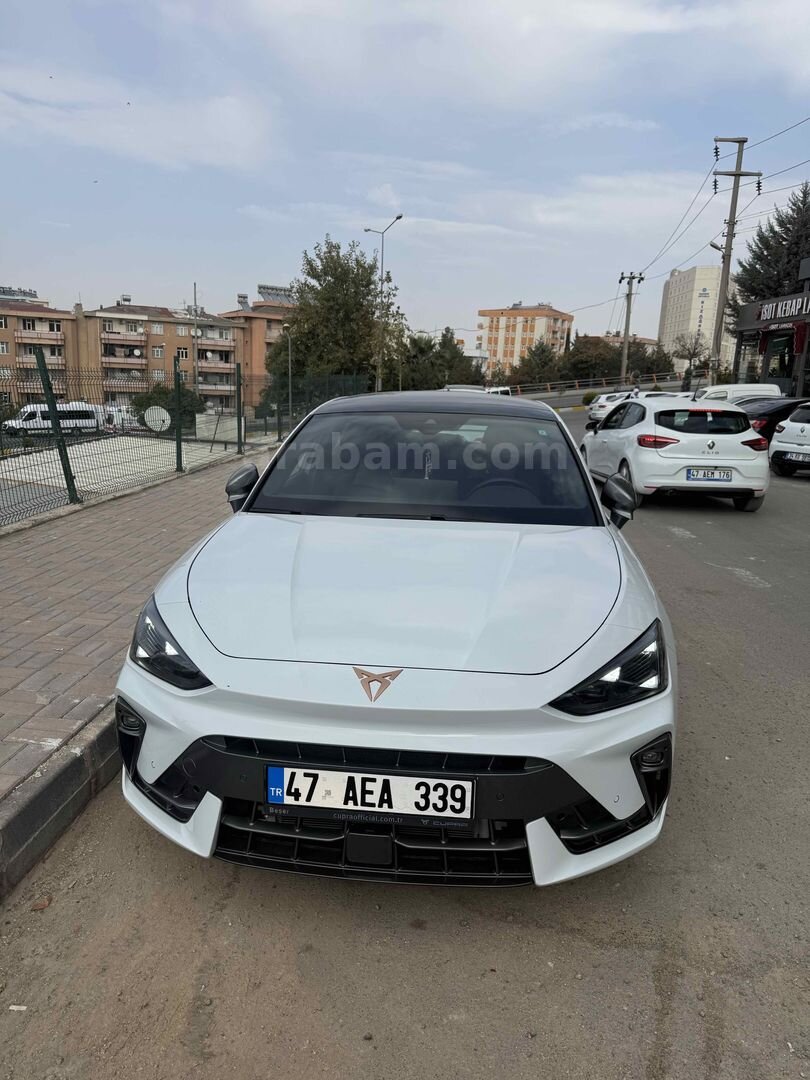 Sahibinden Cupra Leon 1.5 eTSI Standart 2024 Model Mardin 16.150 km Beyaz 4