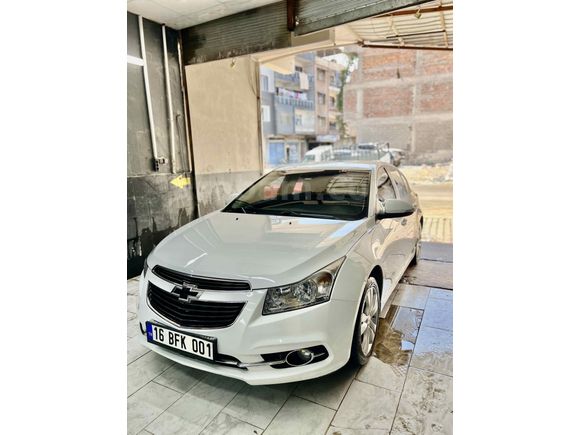 Sahibinden Chevrolet Cruze 1.6 Sport 2013 Model  161.000 km Beyaz