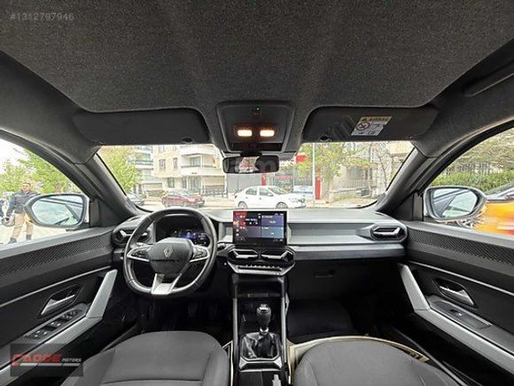 2025 RENAULT DUSTER HATASIZ BOYASIZ 32.000KM FABRİKASYON LPG