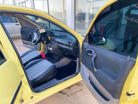 Sahibinden Opel Corsa 1.2 Swing 2000 Model  292.000 km Sarı
