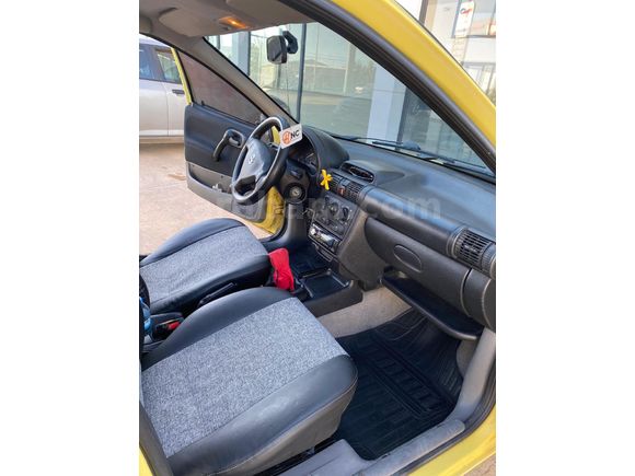 Sahibinden Opel Corsa 1.2 Swing 2000 Model  292.000 km Sarı