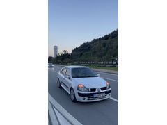 Renault Clio 1.5 dCi klimalı dolu dolu tek değişenli