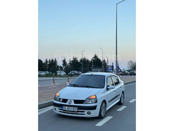 Renault Clio 1.5 dCi dolu dolu tek değişenli