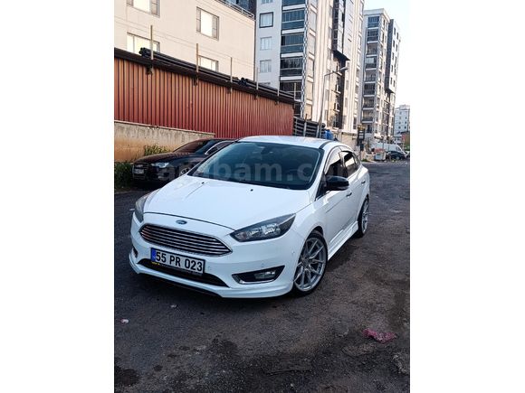 Sahibinden Ford Focus 1.5 TDCi Titanium 2015 Model  201.000 km Beyaz