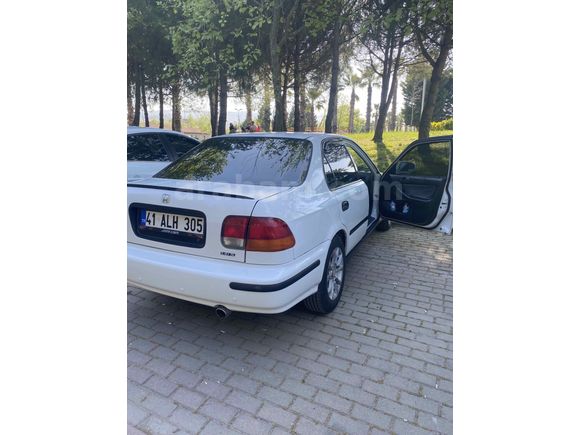 Sahibinden Honda Civic 1.4 i S 1998 Model 