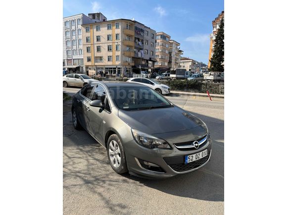  Opel Astra 1.6 Edition 2017 Model 85.000 km 