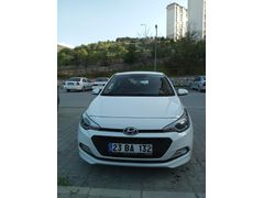 Sahibinden Hyundai i20 1.4 MPI Style 2015 Model  49.000 km Beyaz